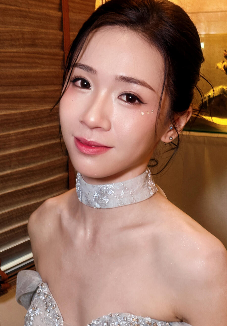 Korean-inspired bridal makeup look by JL Beauty Studio